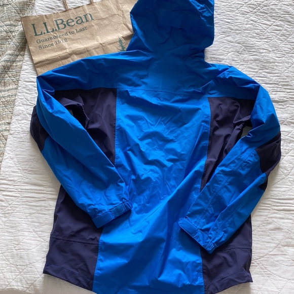 LL Bean Rain Jacket - Picture 10 of 12